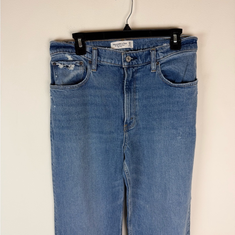 Abercrombie & Fitch High Rise 90s Relaxed Jeans Size 30 / 10 Short - Picture 4 of 8
